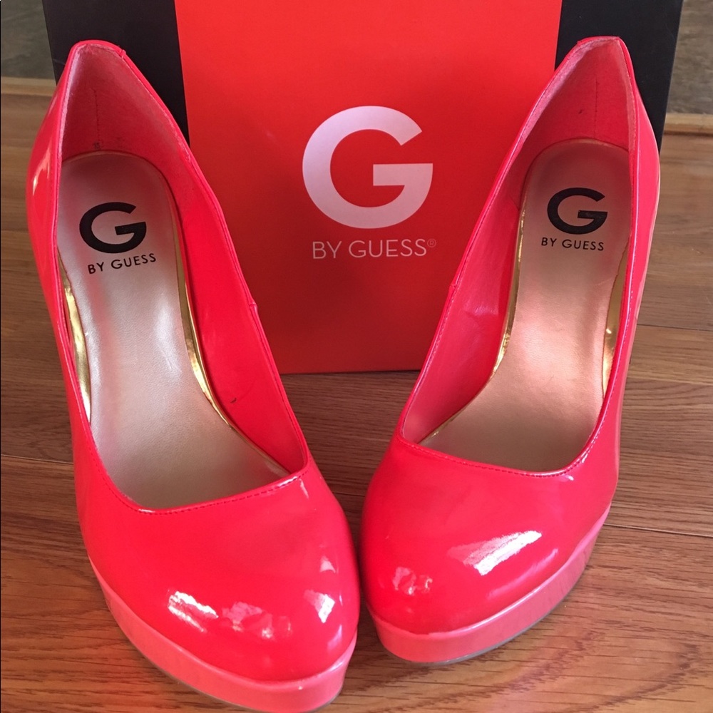 G BY GUESS Verna Platform Heel, Coral